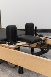Máquina Reformer Plegable de Fábrica, Equipo de Gimnasio en Casa, Set de Yoga - Product Image 2
