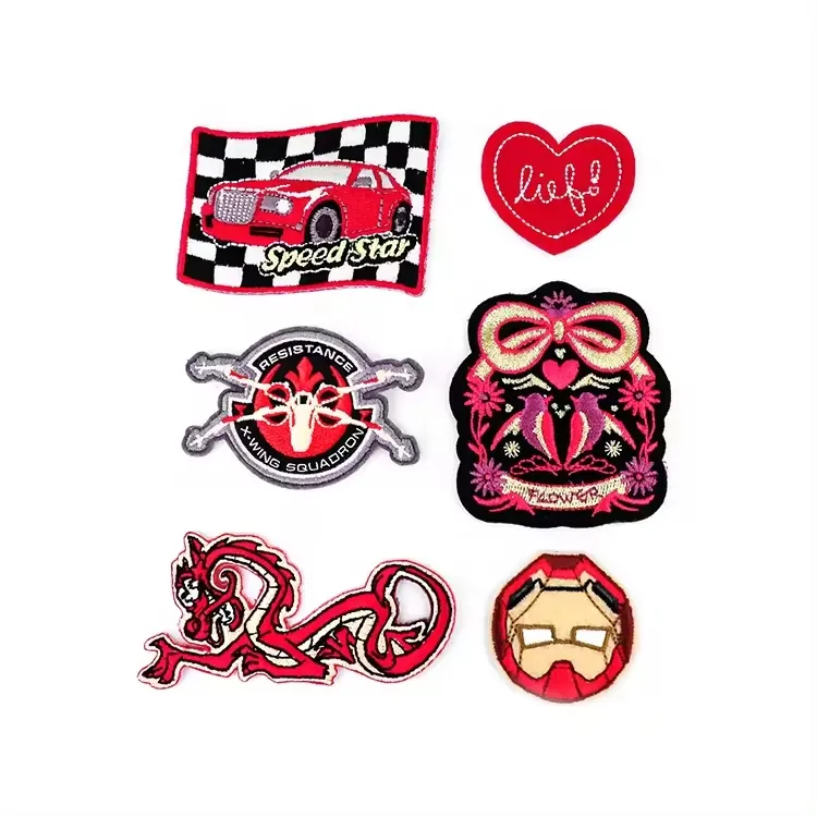 Distintivi ricamati in ferro su toppe ricami di moda ricamo cucito su Patch Logo autoadesivo per accessori di abbigliamento