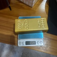 Jouet anti-stress en PU imitation brique d'or à récupération lente, gadget mignon pour soulager la pression