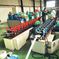 Machine de fixation de film de serre avec fil à ressort, base à fente pour fil ondulé