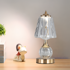 Lednightlight 유럽 배터리 작동 철제 책상 램프 (터치 컨트롤 스몰 사이즈 포함) 독서실-모던 심플 웜 라이트 - Product Image 1