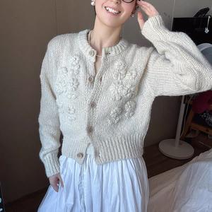 Cárdigan de punto elegante francés inspirado en Song Hye-Kyo para mujer, suéter de ganchillo hueco de estilo suave, chaqueta informal para otoño - Product Image 3