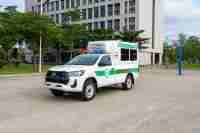 Véhicule d'ambulance tout-terrain Toyota Hilux Diesel 4x4 à transmission manuelle, ambulance de secours