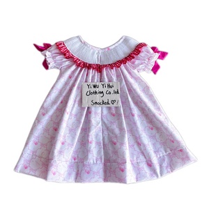 Vestito Estivo in Cotone per Bambine con Collo Tondo, Smock Fatto a Mano, Fiocco <span class=keywords><strong>Rosso</strong></span>, Stampa Floreale e Maniche a Volant - Product Image 3