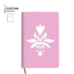 Elegante Biblia Reina Valera 1960 con Patrón Español en Relieve, Color Rosa, con Diferentes Versiones y Marcador de Cinta, para Venta al Por Mayor - Product Image 1