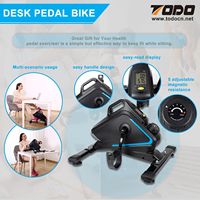 Mini vélo d'exercice magnétique sous le bureau pour la réadaptation des personnes âgées et le fitness pour adultes