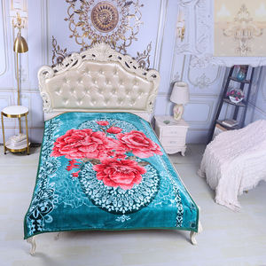 Vente chaude en gros d'usine, couvertures modernes épaisses en polyester 100% à motifs floraux tissés pour toutes les saisons, couvertures <span class=keywords><strong>de</strong></span> <span class=keywords><strong>lit</strong></span>, jetés - Product Image 4