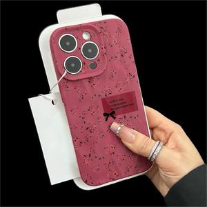 เคสโทรศัพท์ iPhone 17 Pro Max ลายจีบสีชมพู ฉลากภาษาอังกฤษ ผิวด้าน ตัดเย็บแม่นยำ ป้องกันการกระแทก - Product Image 4