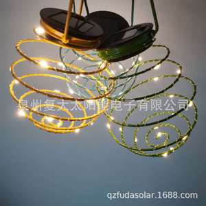 Lámpara Solar de Alambre de Hierro en Espiral con Luz LED, Lámpara Decorativa Colgante para Jardín Exterior, Portátil con Batería Incluida - Product Image 5