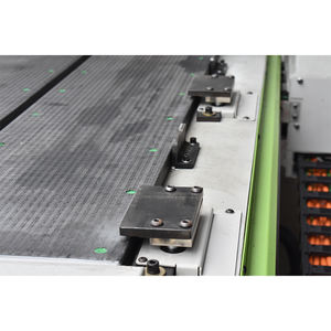 เครื่องเจาะกัดและลบมุม CNC อลูมิเนียม ไม้ PVC ยี่ห้อ JUNDE 3m 3 แกน ความแม่นยำ 0.1 กำลังไฟ 32.5KW 380V - Product Image 5