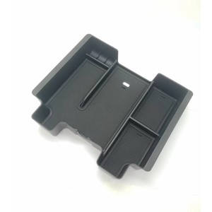 กล่องเก็บของคอนโซลกลาง GMC Sierra รุ่นปี 21-22 พร้อมแผ่นพลาสติกปิดเต็มรูปแบบ ดีไซน์ทันสมัย ใช้สำหรับที่นั่งกลาง - Product Image 3