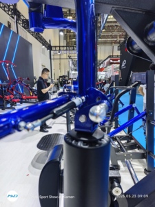 Attrezzo per Allenamento Dorsale a Carico Pesante per Massima Stimolazione Muscolare della Parte Superiore della Schiena per Palestre Commerciali di Alta Qualità - Product Image 5