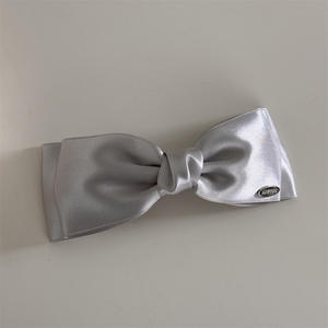 Pinza para el pelo con lazo de tela de satén de doble capa plateada estilo francés para niña, accesorio para el pelo con clip de resorte - Product Image 5