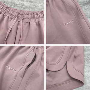Shorts amples personnalisés brodés, en molleton épais, décontractés, de haute qualité en coton, pour hommes, style Bermuda, pour la course à pied - Product Image 2