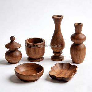 Accessoires en bois naturel de haute qualité personnalisables pour les travaux culturels et créatifs, conçus avec expertise pour le perçage et le brochage - Product Image 1