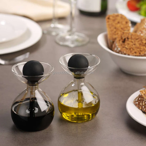 Set <span class=keywords><strong>huile</strong></span> et vinaigre en verre avec pipette Set de pipettes en verre carafes en verre faites à la main avec pipettes - Product Image 3