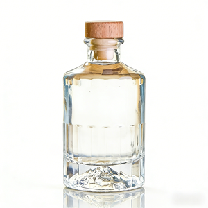 <span class=keywords><strong>Bouteille</strong></span> <span class=keywords><strong>de</strong></span> rhum personnalisée sérigraphiée en verre cristallin haut <span class=keywords><strong>de</strong></span> gamme, avec <span class=keywords><strong>bouchon</strong></span> à vis créatif, scellée au liège, <span class=keywords><strong>pour</strong></span> <span class=keywords><strong>vin</strong></span> et brandy, en lot <span class=keywords><strong>de</strong></span> deux. - Product Image 1