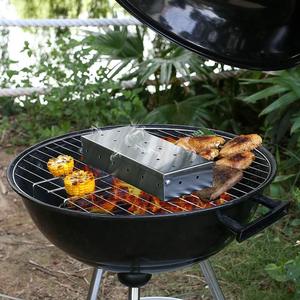 <span class=keywords><strong>Barbecue</strong></span> Griller Fumée Accessoires Ajouter <span class=keywords><strong>Smokey</strong></span> BBQ Saveur En Acier Inoxydable Fumeur Boîte Pour <span class=keywords><strong>Barbecue</strong></span> À Gaz - Product Image 6