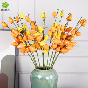 ผลไม้ประดิษฐ์สีทอง QIHAO ของตกแต่งบ้านพลาสติก สำหรับห้องนั่งเล่นและอุปกรณ์ประกอบฉากถ่ายภาพ - Product Image 1