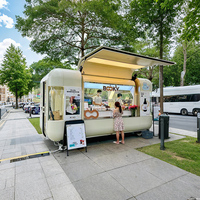 Aanpasbare Multi-Functionele Mobiele Diner Food Truck Snelle Snack Food Kar Voor Ijsbier Verkoop Fabrikant Directe Verkoop