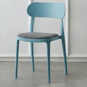 Luz nórdica de lujo simple al por mayor al aire libre Oficina sala de espera café dormitorio uso silla de plástico para boda - Product Image 1