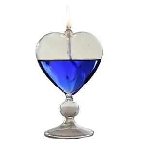 Lampe de table soufflée à la main transparente en forme d'amour bougie à huile en verre sans fumée lampe à kérosène avec mèche en verre pour la décoration de la maison