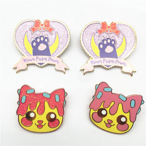 Pin de Solapa Personalizado con Diseño de Alfabeto Masónico, Vegetales, Chica con Palomitas, en Oro, Precio de Fábrica - Product Image 6
