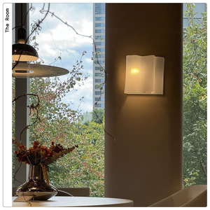 Lámpara de Pared de Cristal Irregular de 240 mm con LED para Decoración de Interiores - Product Image 1