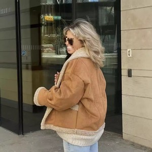 2025 automne hiver nouveau manteau de <span class=keywords><strong>laine</strong></span> pour les femmes européennes américaines pour <span class=keywords><strong>Amazon</strong></span> commerce extérieur transfrontalier simple boutonnage <span class=keywords><strong>fourrure</strong></span> ample - Product Image 4