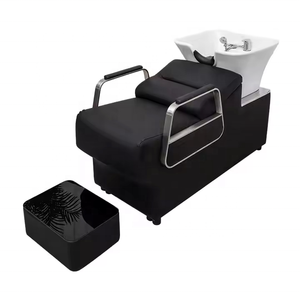 Chaise de lavage de cheveux noire avec cadre en acier inoxydable, accoudoirs et bassin en céramique blanc, inclinable et fixe, pour salon de coiffure - Product Image 1
