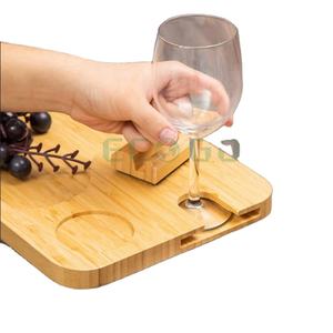 Mesa de sofá de bambú, mesa de bandeja de brazo de sofá plegable con ranuras para tarjetas de Copa con soporte de teléfono giratorio 360 - Product Image 1