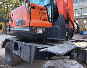 Doosan Dx60W Dx60 Dx80 Dx140 Dx150 Dx210 Doosan Dx140 Pelleteuse sur pneus d'occasion - Product Image 4