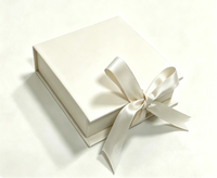 Boîte cadeau rigide magnétique de luxe personnalisée, écologique, recyclable, faite à la main, avec estampage à chaud et ruban, design réutilisable pour cosmétiques et mariages