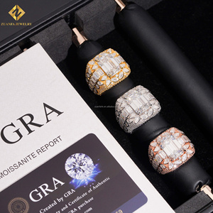 ZUANFA JEWELRY Anillo de Hombre Chapado en Oro con Moissanita VVS en Forma de Esmeralda S925, Engaste Pavé, Joyería de Lujo Unisex para Fiesta, Anillo de Rapper - Product Image 2
