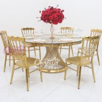 Chaises de réception et tables rondes en verre dorées brillantes de luxe pour événements, style Napoléon