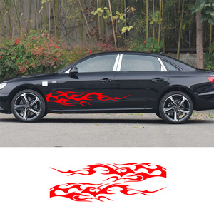 2 pegatinas de PVC impermeables y resistentes a los arañazos con diseño de llamas para decoración elegante de coches - Product Image 4