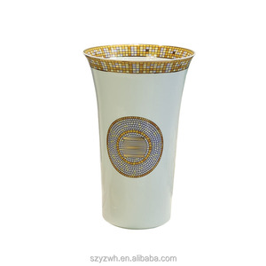 <span class=keywords><strong>Vase</strong></span> en céramique de luxe léger pour décoration d'entrée de maison Décoration de bureau pour salle de banquet <span class=keywords><strong>Vase</strong></span> de bureau - Product Image 1
