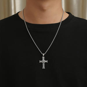 Kalung salib baja tahan karat pria dan wanita, liontin simpul abadi rongga keluar gaya uniseks - Product Image 6