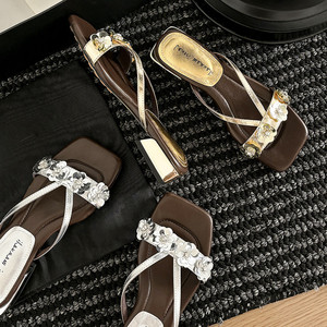 Zapatos Planos de Mujer de Talla Grande con Punta Cuadrada, Estilo Coreano, Transpirables, de Cuero, con Tacón Bajo y Grueso, Color Sólido y Brillantes - Product Image 1