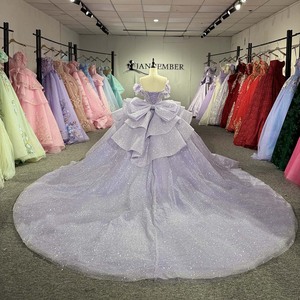 Vestido de Quinceañera 1573 Morado Brillante con Volantes en el Hombro, Apliques de Cuentas y Bordados, Cintura Natural para Chicas de 15 Años - Product Image 4