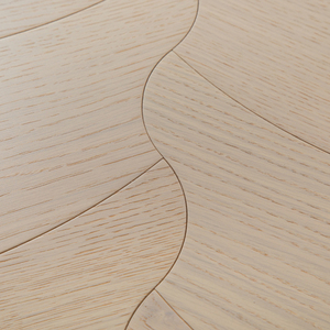 Parquet de Abedul Multicapa Resistente a la Humedad, Duradero y Cómodo, Grado ABC de 12mm, 15mm, 18mm, con Forma Personalizada para Villas - Product Image 2