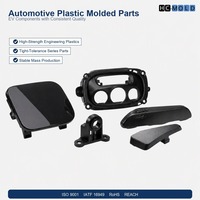 Moulage par injection de plastique pour les applications robotiques avec inspection dimensionnelle et visuelle