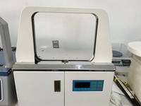Machine de cerclage électrique automatique de bureau haute efficacité pour ruban OPP 12 mm, avec moteur PLC, pour boîtes de conserve, sacs, produits alimentaires, boissons et produits chimiques