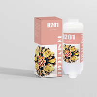 Purificateur de Douche Manuel YenvQee à la Vitamine C pour Adoucir l'Eau, Filtre de Douche en Plastique pour Usage Domestique, Élimination de la Rouille et du Chlore, Parfum Rose