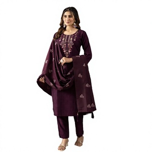 Robe droite chic sans manches en dentelle unie tissée longueur genou pour femme PB&ZA – Collection été 2026 - Product Image 2