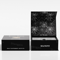 Scatola Regalo Magnetica Nera di Lusso Personalizzata con Coperchio Ribaltabile, Impermeabile, in Cartone, con Goffratura e Rivestimento in Spugna