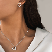 Vente flash - Ensemble collier et boucles d'oreilles avec pendentif en forme de cœur pour femmes, accessoires imperméables pour femmes, bijoux tendance, cadeaux