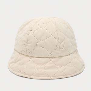 Nouveau Chapeau Bob Rétro Littéraire 2024 pour Femme, en Velours Côtelé avec Motif Cœur, Tendance Automne Hiver - Product Image 6