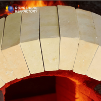 Briques réfractaires en argile frittée courbées à haute teneur en Al2O3 Rongsheng, briques réfractaires en alumine emboîtables pour fours et fours à combustion