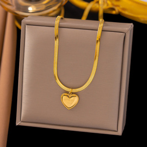 Collar Con Colgante De Acero De Titanio Al Por Mayor Novedad 2025 Para Mujer Gargantilla Minimalista Joyería Única Pedido A Granel Con Cadena Ajustable - Product Image 1